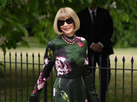 anna wintour vogue net worth.